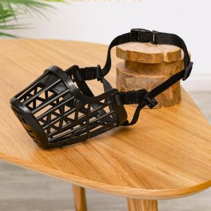 Намордник пластиковый для собак малых пород, регулируемый, 20 см (№3)