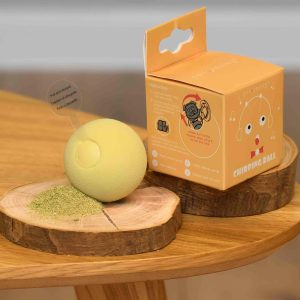 Интерактивная игрушка с кошачьей мятой для кошек, мягкий мячик со звуком (100 г)